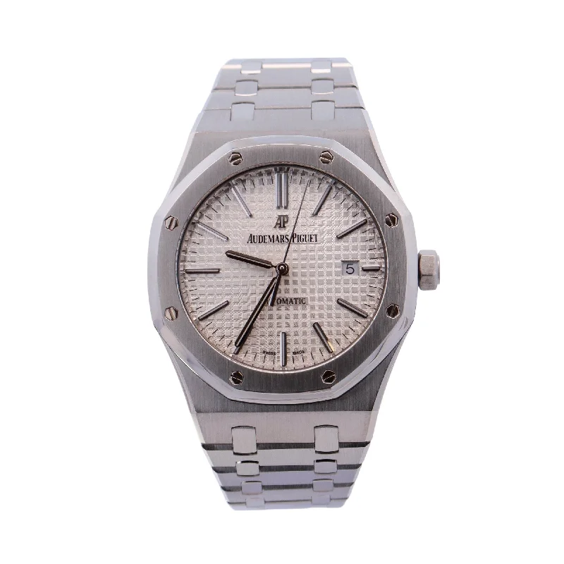 Furrowed design necklace-Audemars Piguet Royal Oak 41mm White Dial Ref# 15400ST.OO.1220ST.02