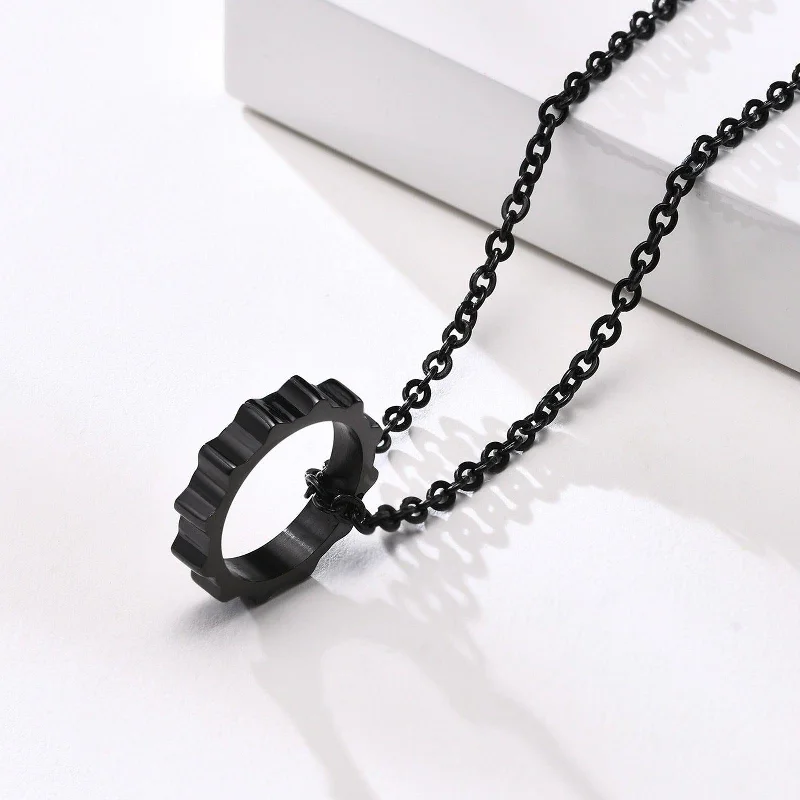 Channel-edge necklace-Cycolinks Chain Ring Biker Necklace