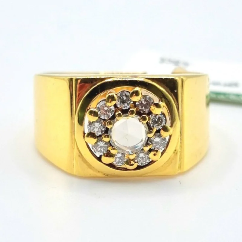 Broken-edge ring-.90ctw Round Halo Diamond Men's Ring 14K Yellow Gold