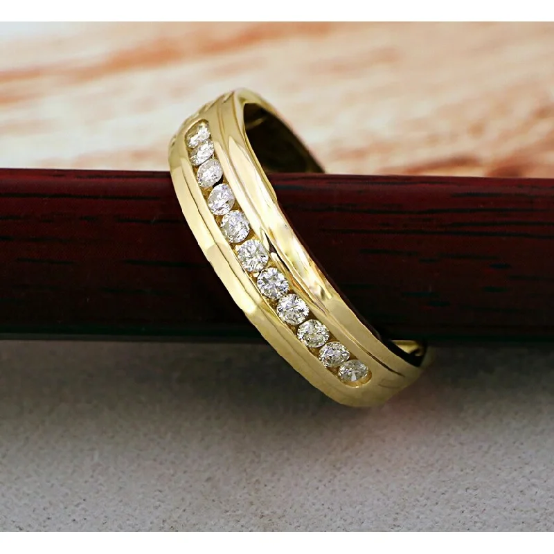 Molten gold ring-De Couer 10k Yellow Gold 1/2ct TDW Diamond Men's Wedding Band