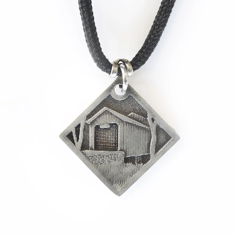 Hovering diamond necklace-Honey Run Covered Bridge Necklace