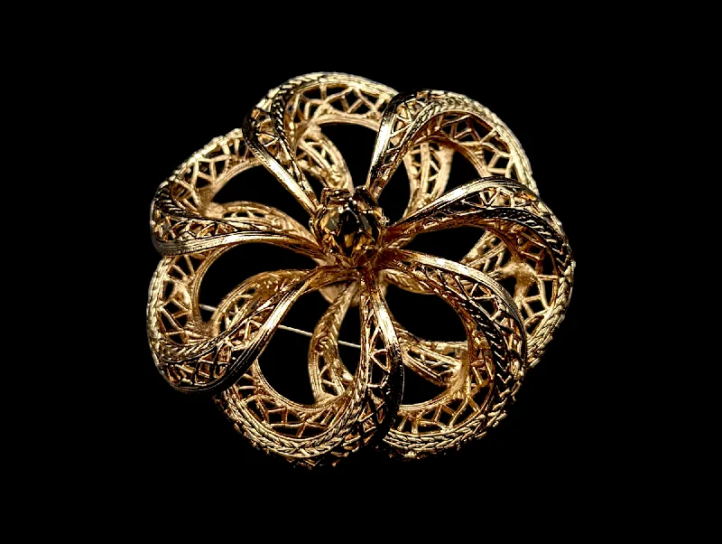 1950s Coro Craft Filigree Highly Detailed Flower Brooch Pin